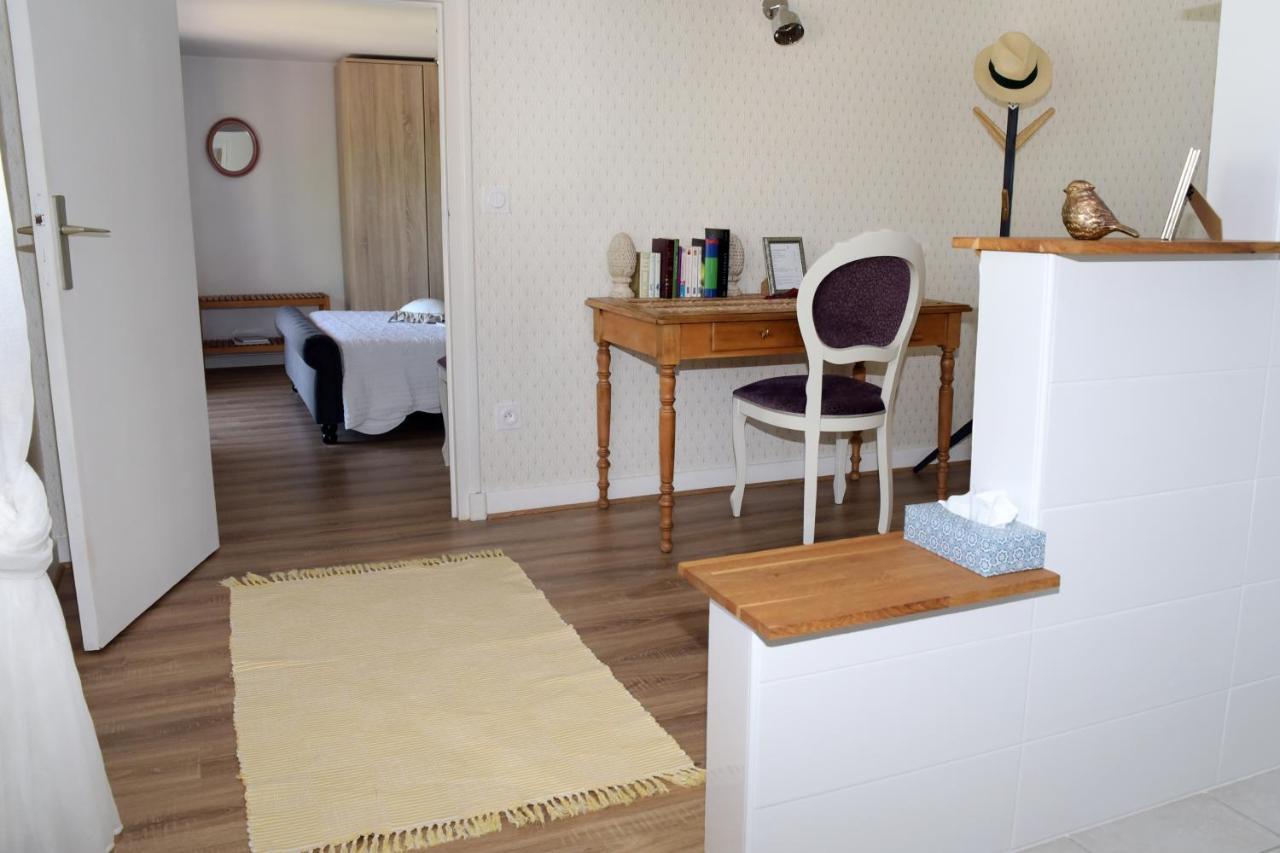 Bed and Breakfast Les Bessonnes Saint-Georges-Haute-Ville Exterior foto