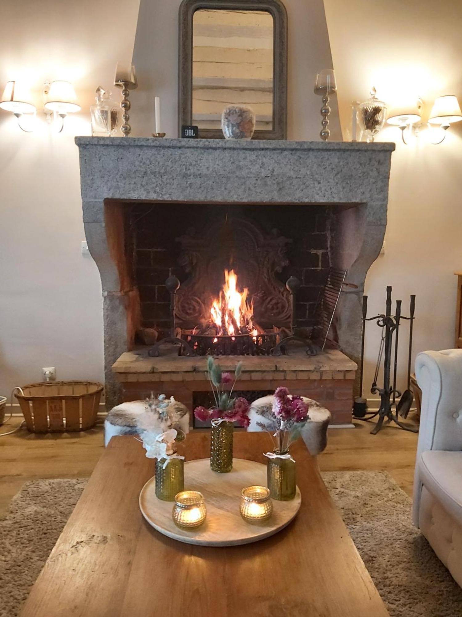Bed and Breakfast Les Bessonnes Saint-Georges-Haute-Ville Exterior foto